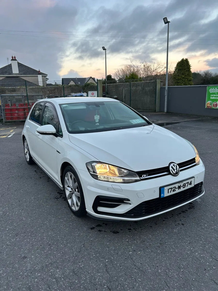 2017 R-line Golf - Image 2