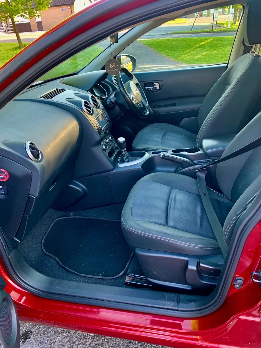 Nissan Qashqai 2012 - Image 4