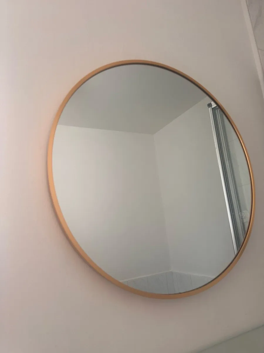Golden mirror - Image 1