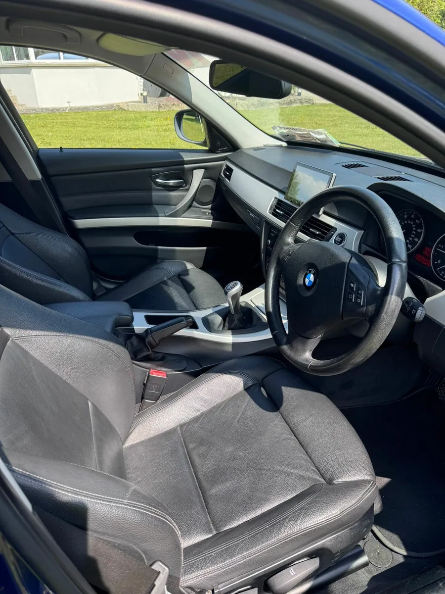 BMW 320d - Image 3