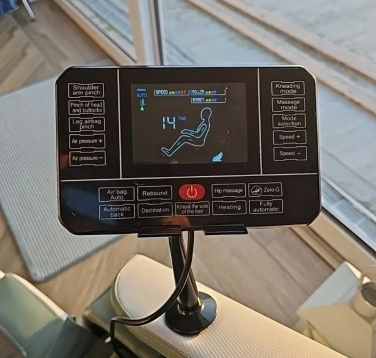 Full body massage chair - New - Image 3