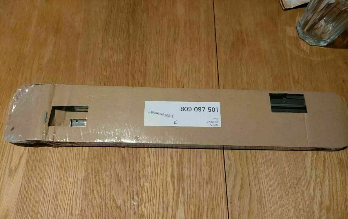 Brand New Electrolux Oven Runner Set - Delivery - Image 2