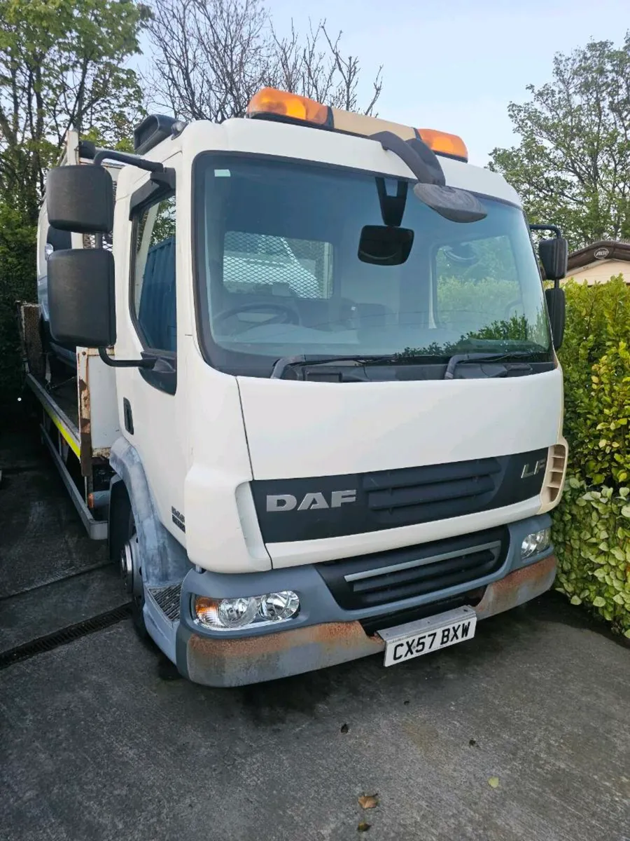 Daf 7.5 ton recovery truck only 50,000 miles - Image 1