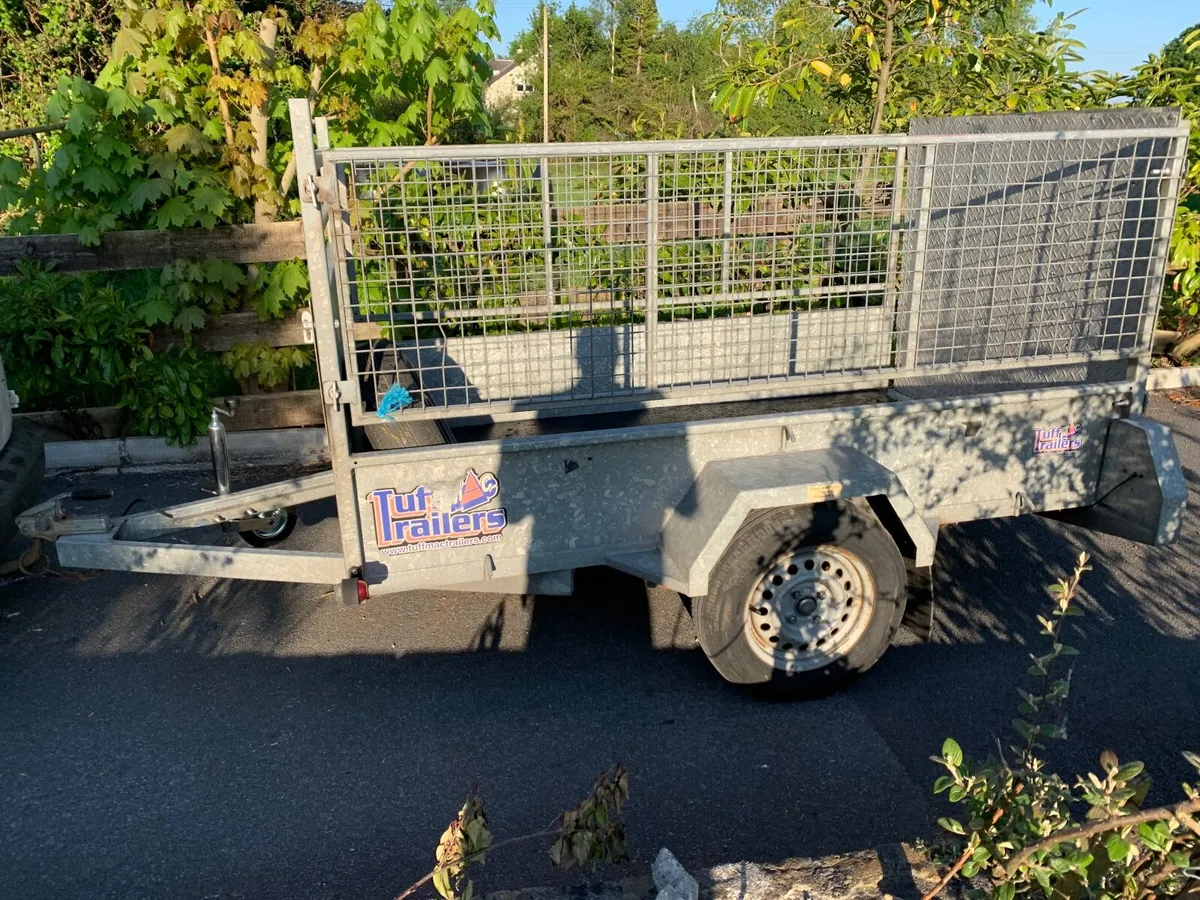 Trailer - Image 1