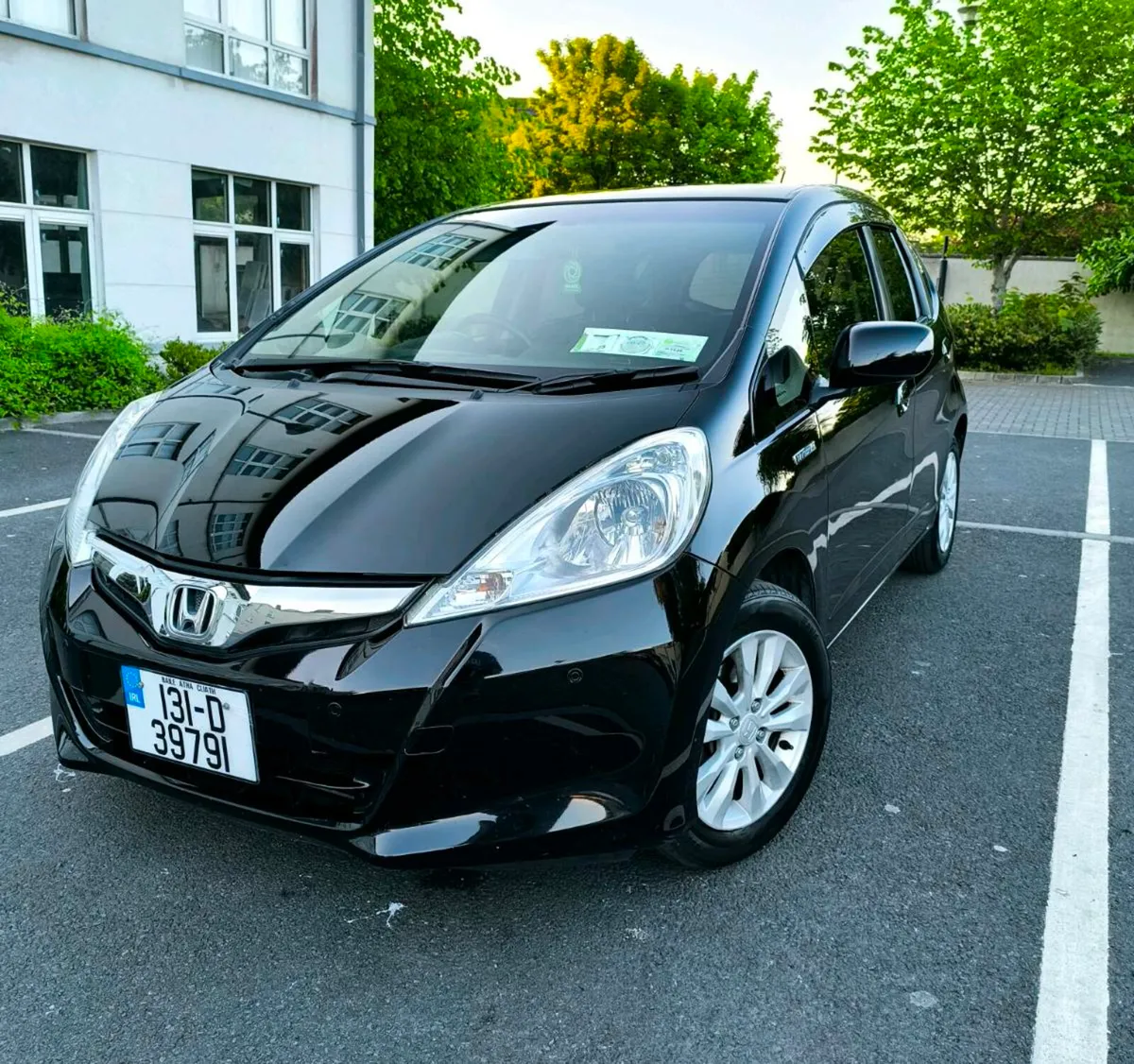 2013 Honda Fit 1.3 Automatic. Top spec Leather ec. - Image 1