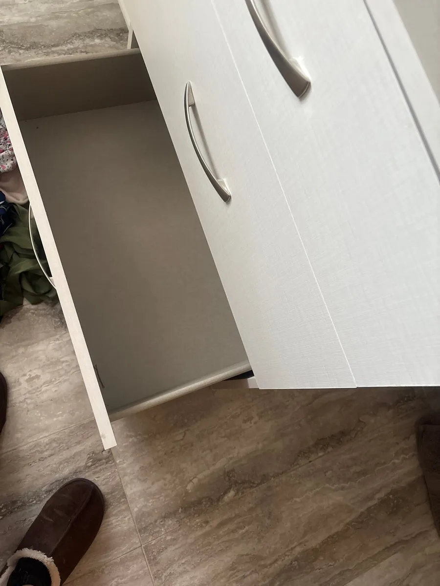 Chest of drawers was - Image 1