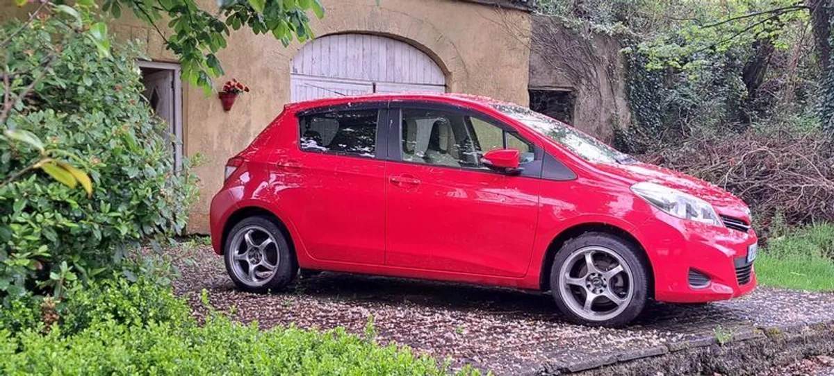 2013 Toyota Vitz - Image 1