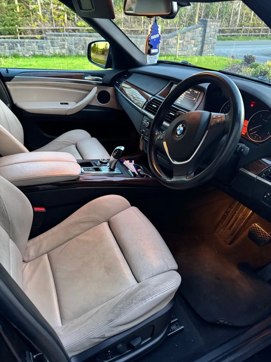 BMW X5 2010 - Image 3