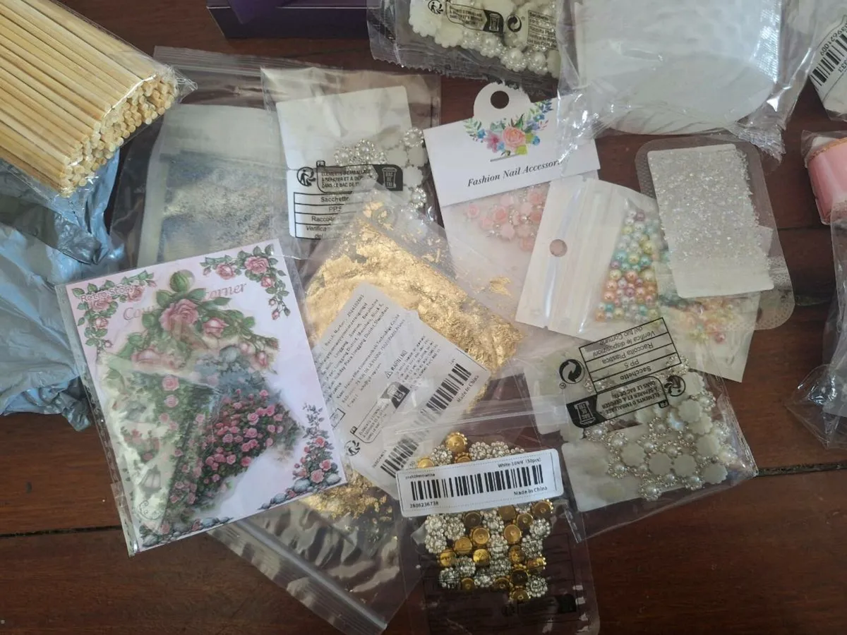 Art & craft supplies - Image 2