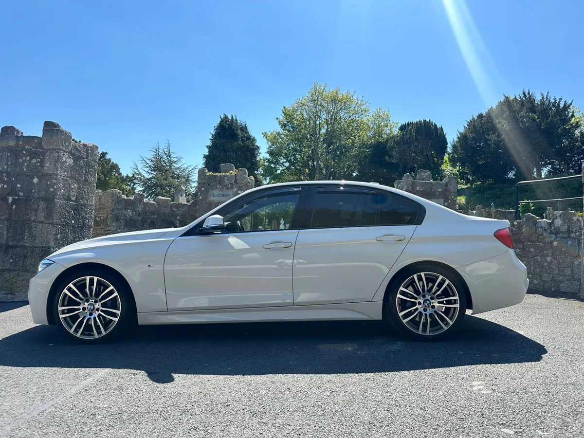 BMW 320i M-Sport  Plus Automatic * Low Mileage - Image 3