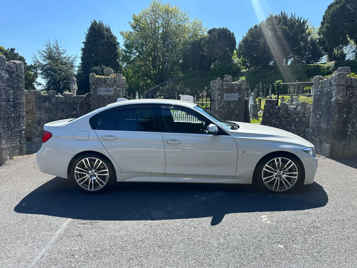 BMW 320i M-Sport  Plus Automatic * Low Mileage - Image 2