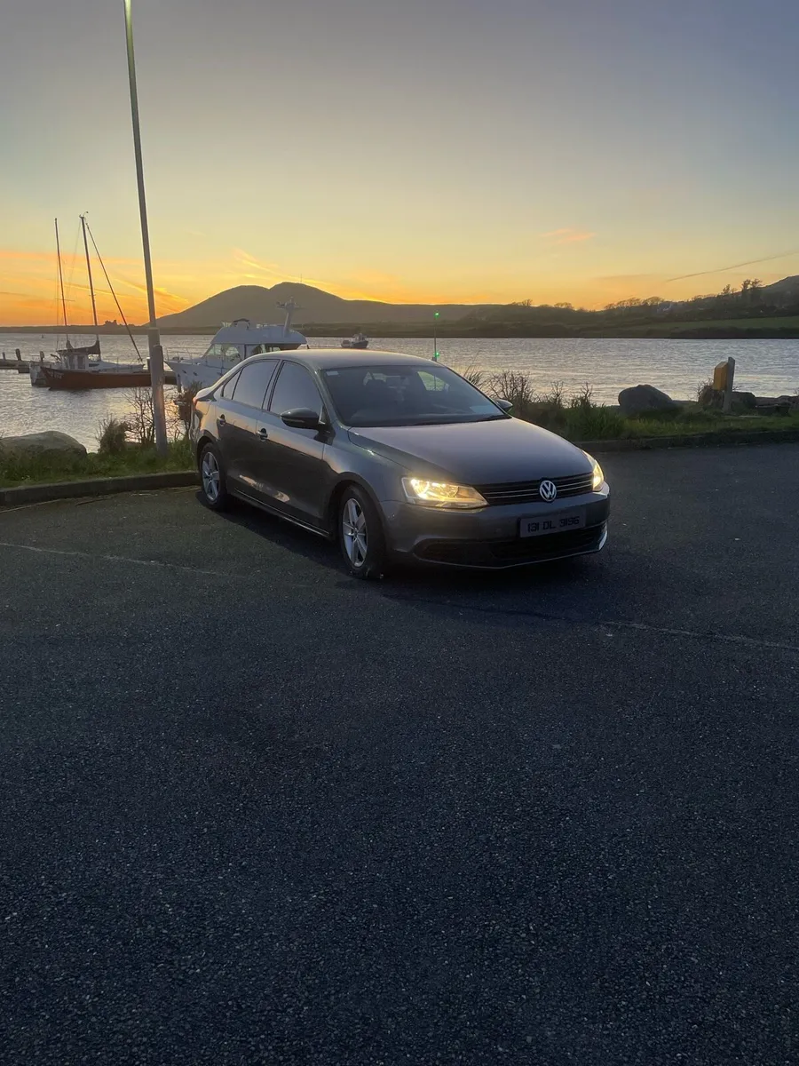 Volkswagen Jetta - Image 2
