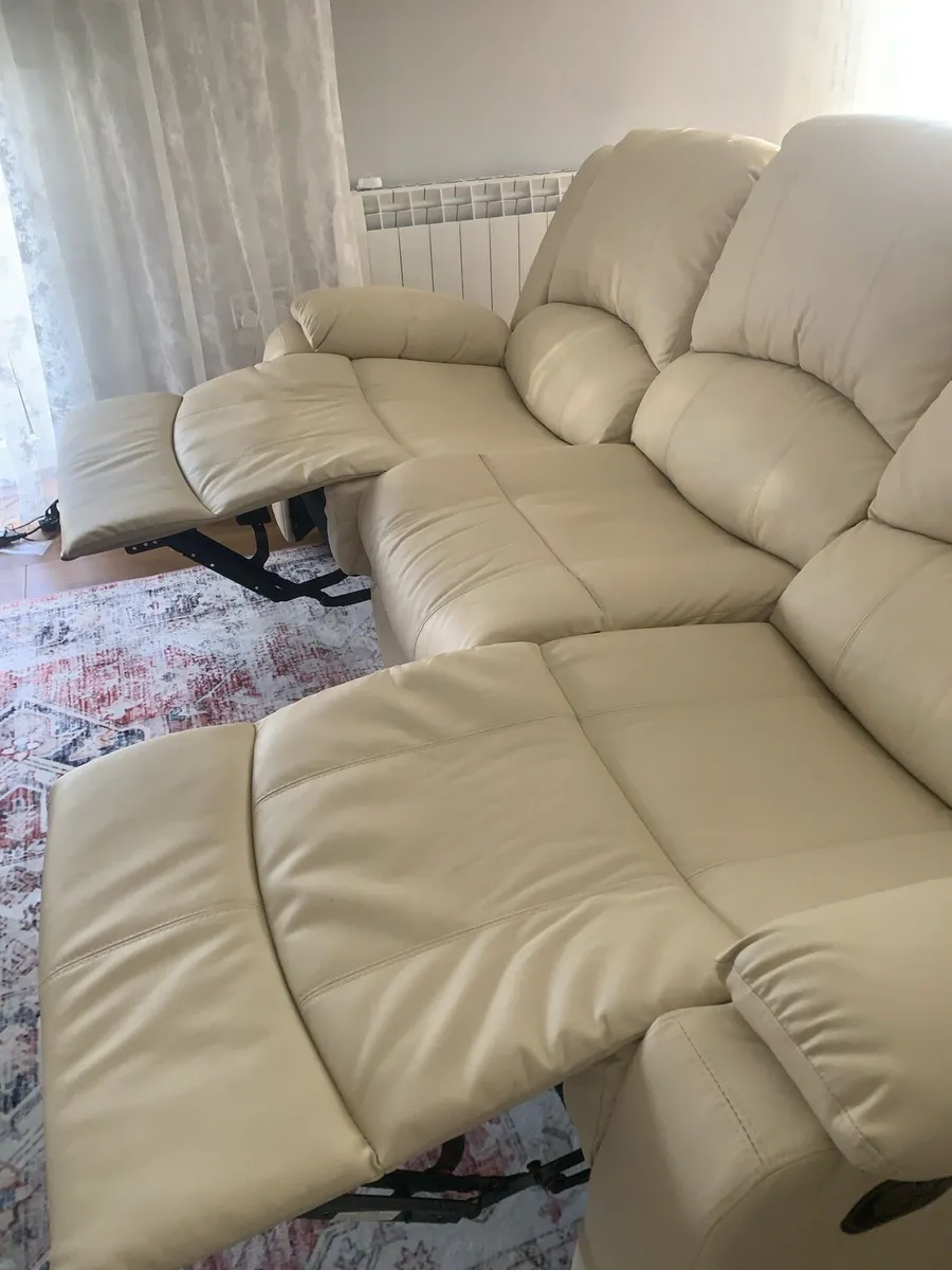Leather sofa - Image 1