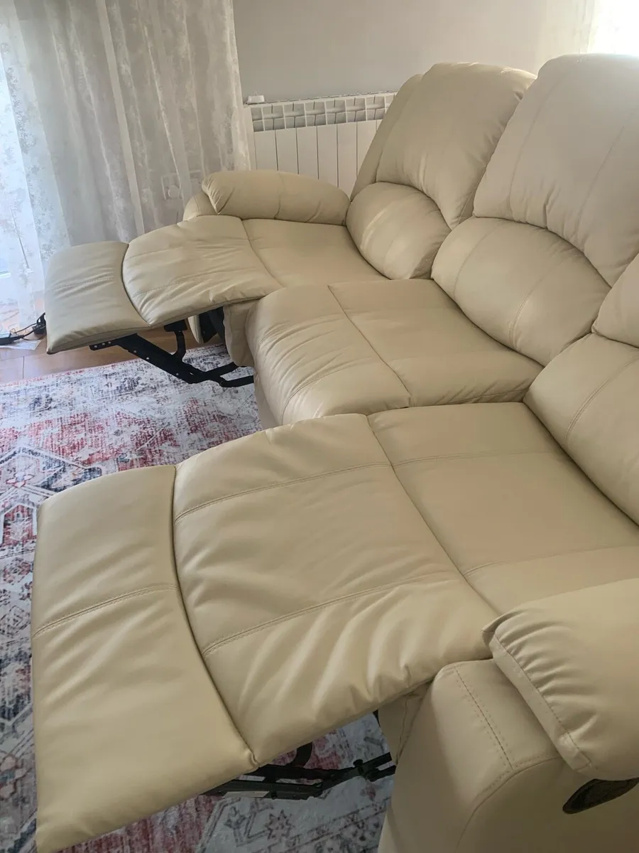 Leather sofa - Image 3