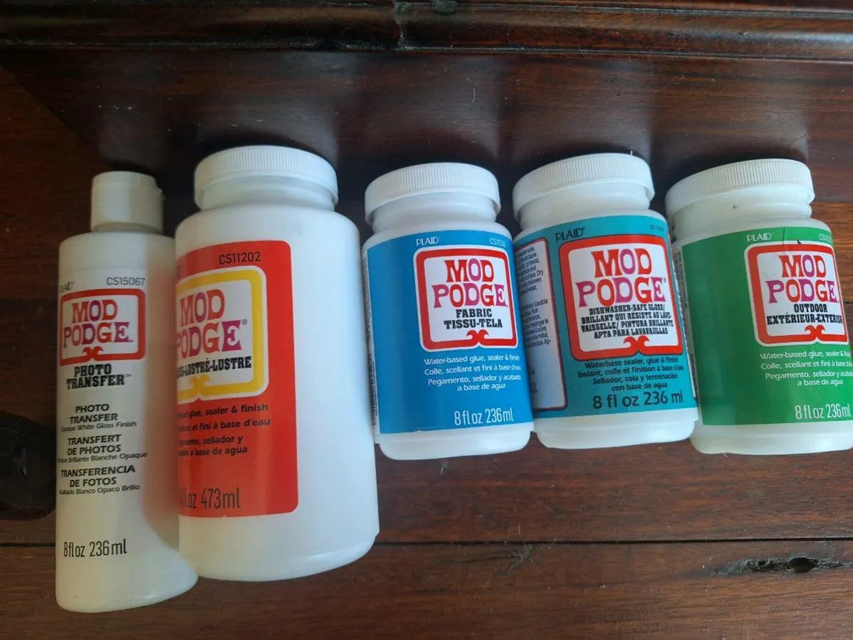 Art & craft supplies - Image 1