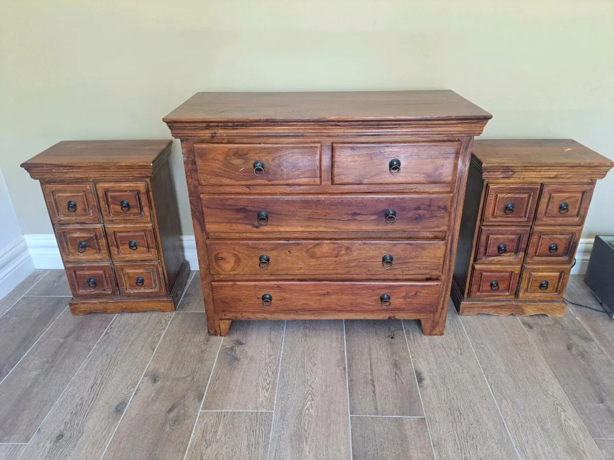 Chest of Drawers and 2 Lockers