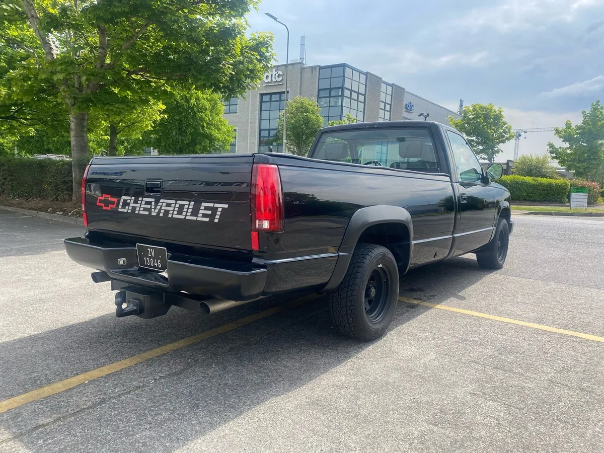 1989 Chevrolet C1500 V8 Pickup Final Price Drop - Image 1