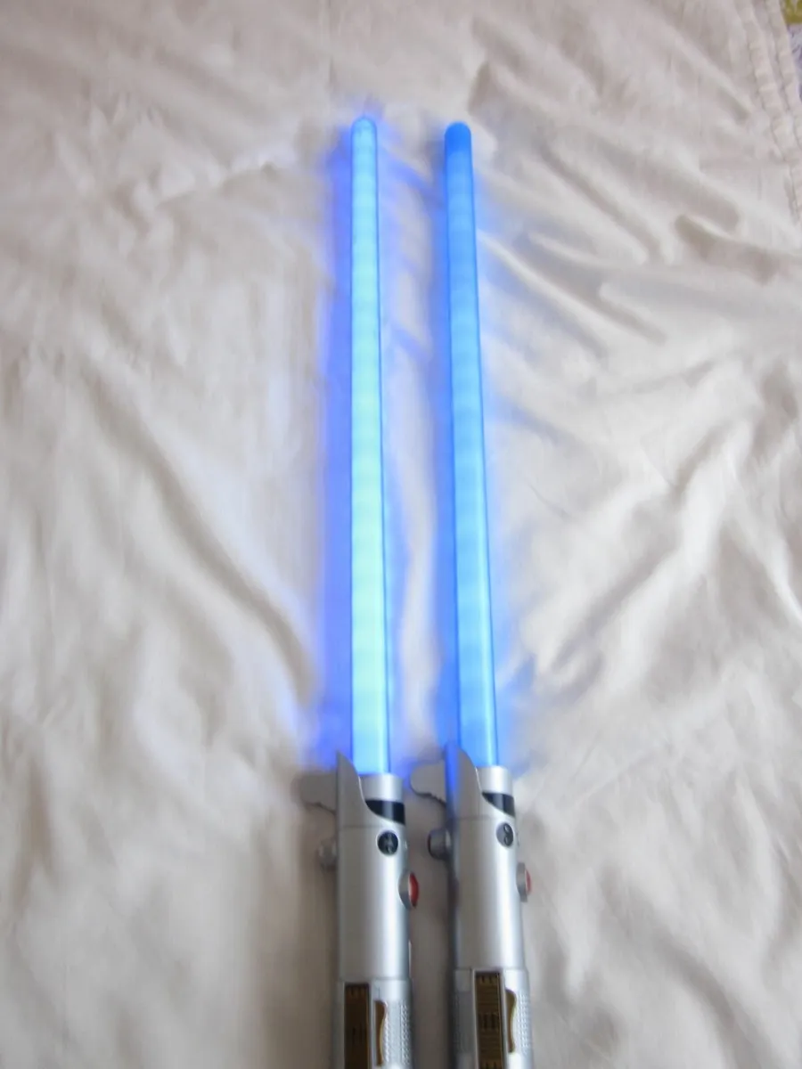 2 Star Wars Lightsaber Anakin Skywalke Blue Lights - Image 2