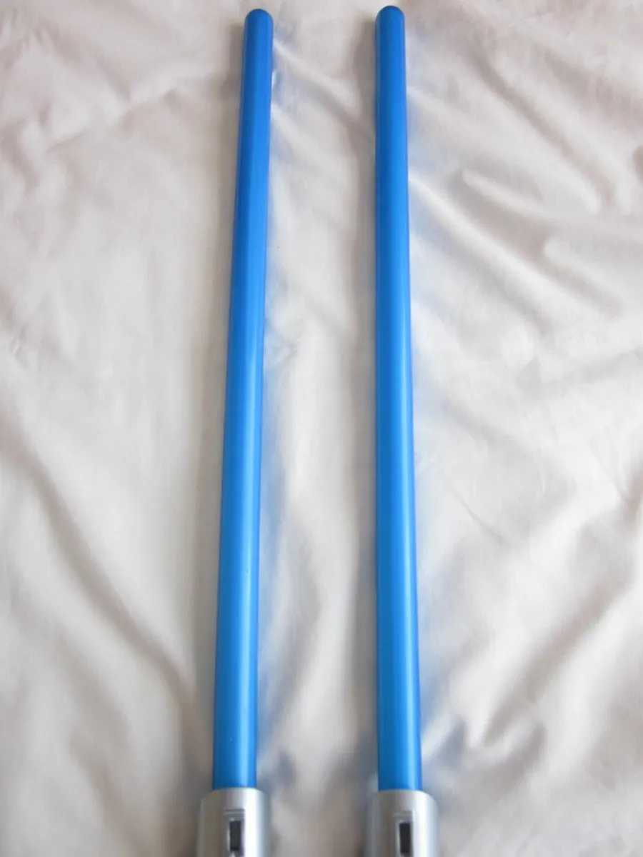 2 Star Wars Lightsaber Anakin Skywalke Blue Lights - Image 3