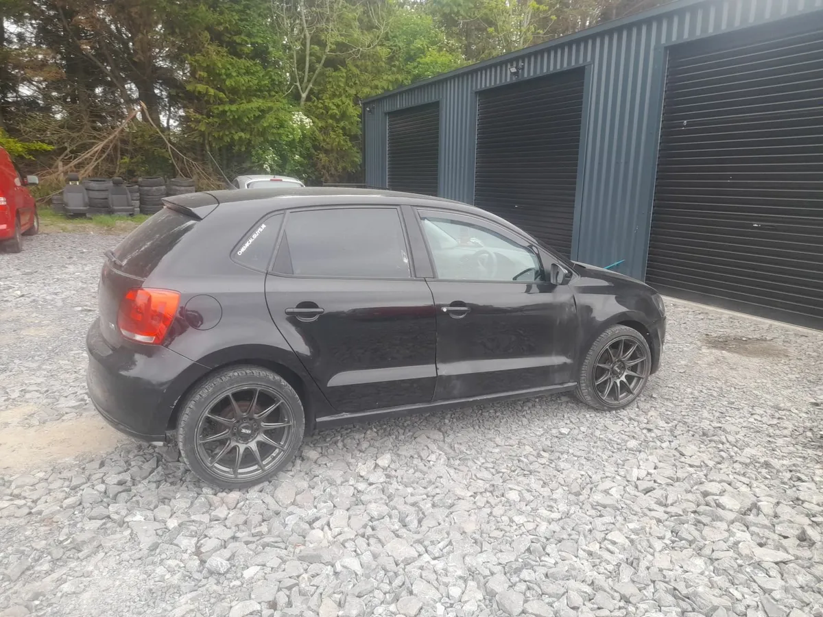 Volkswagen Polo 2011 - Image 1
