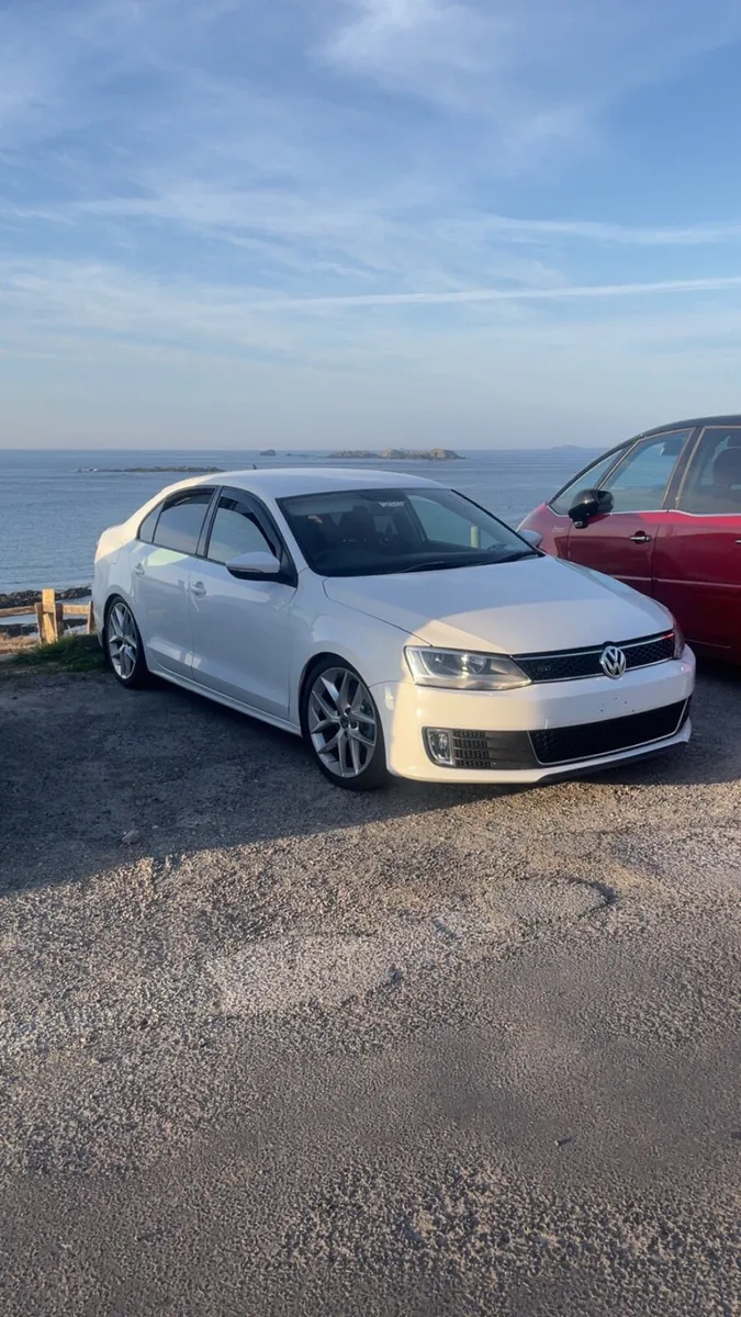 Volkswagen Mk6 Jetta - Image 1