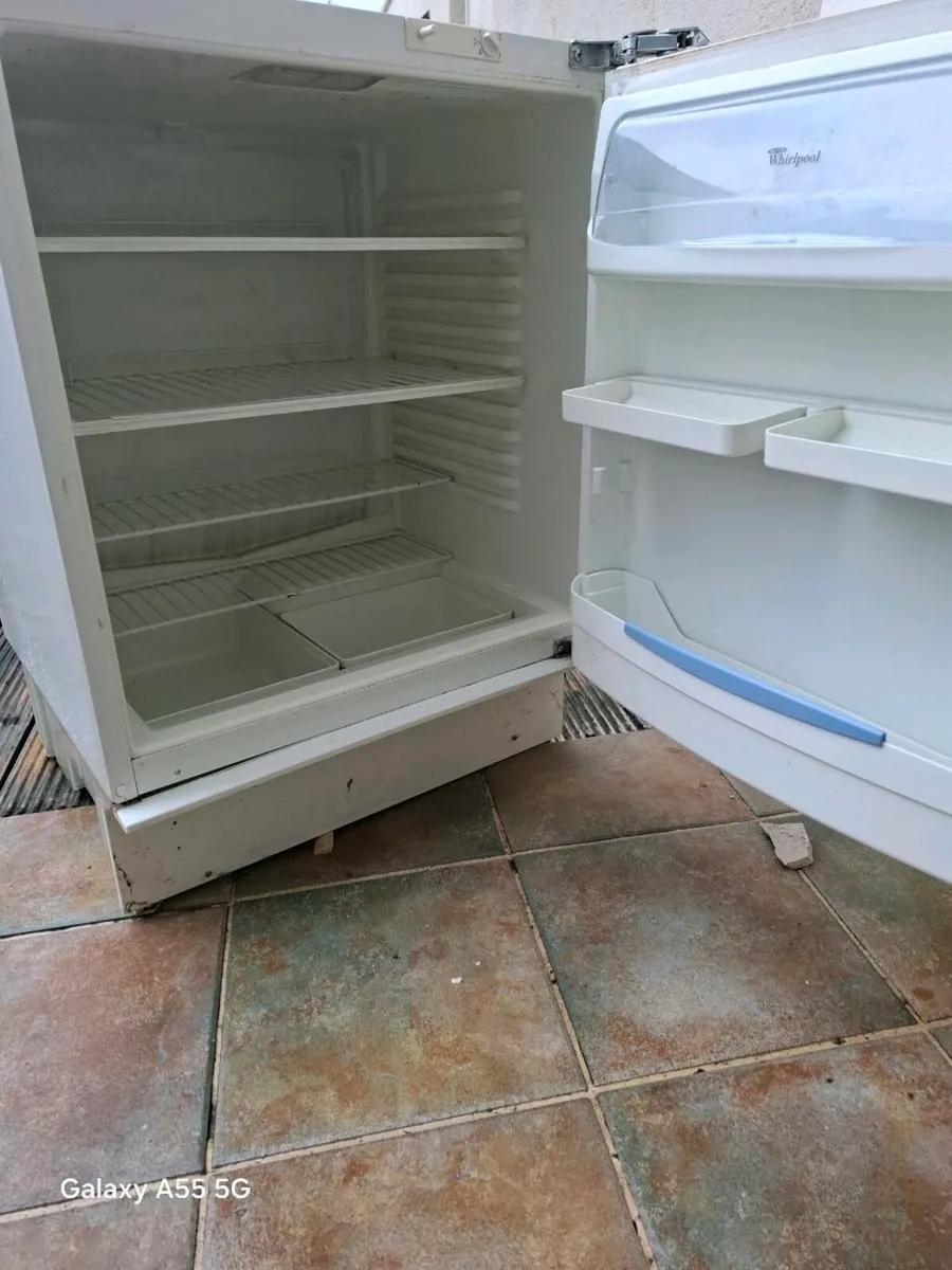 Fridge. Under counter - Image 1