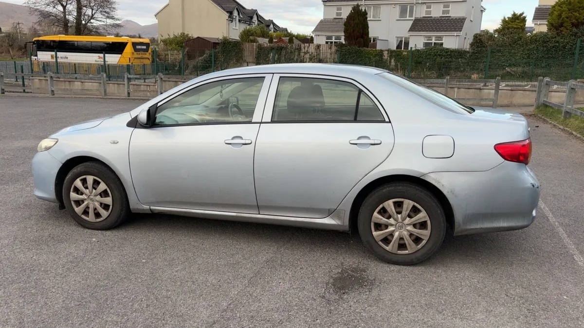 Toyota Corolla diesel - Image 3