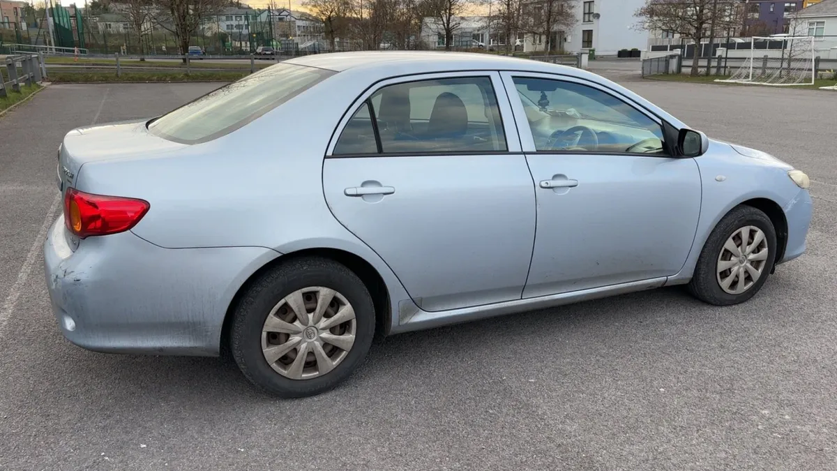 Toyota Corolla diesel - Image 4