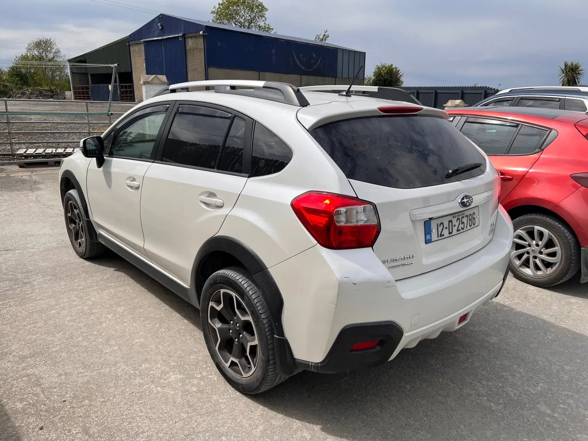Subaru XV 2012 - Image 2
