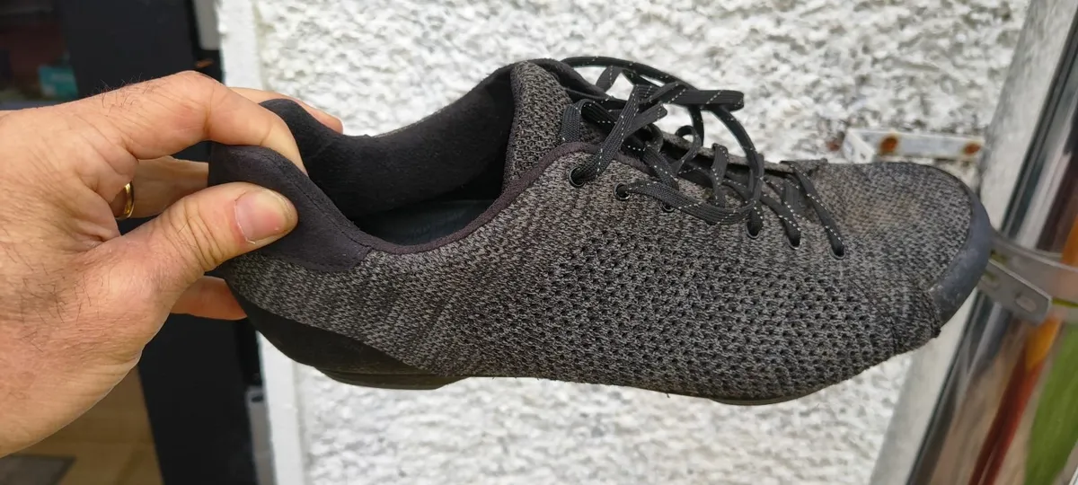 Bike shoes - Image 1