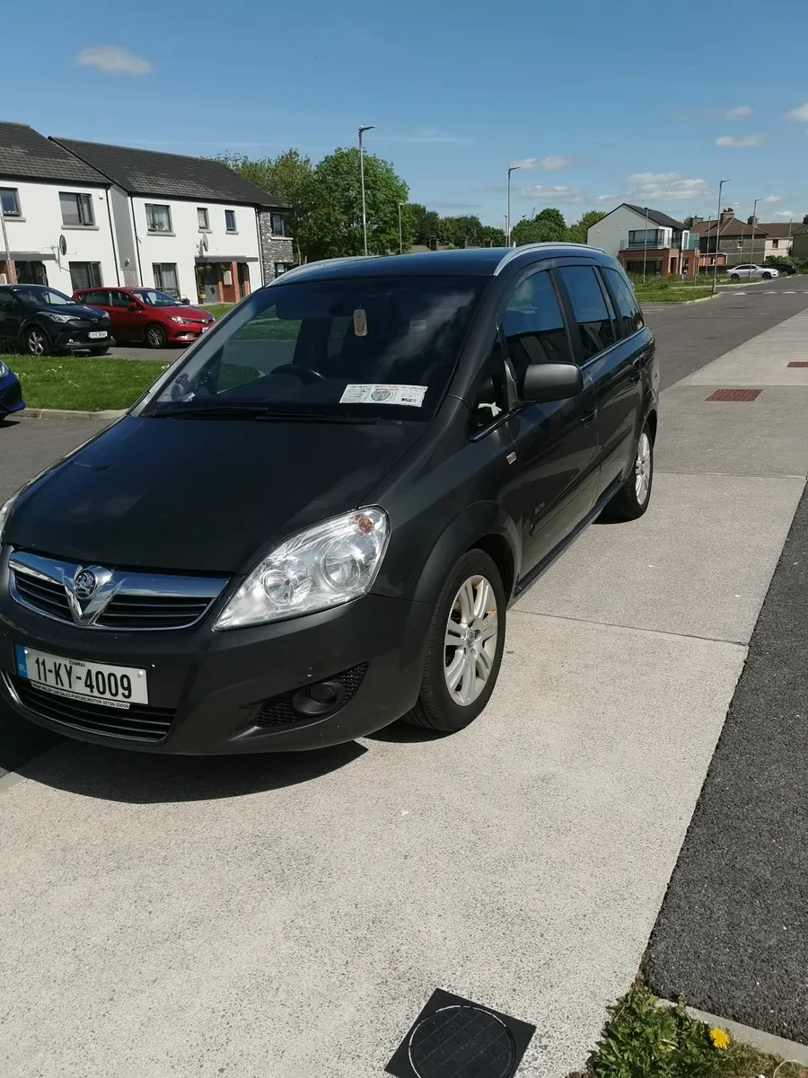 Vauxhall Zafira 2011 - Image 1