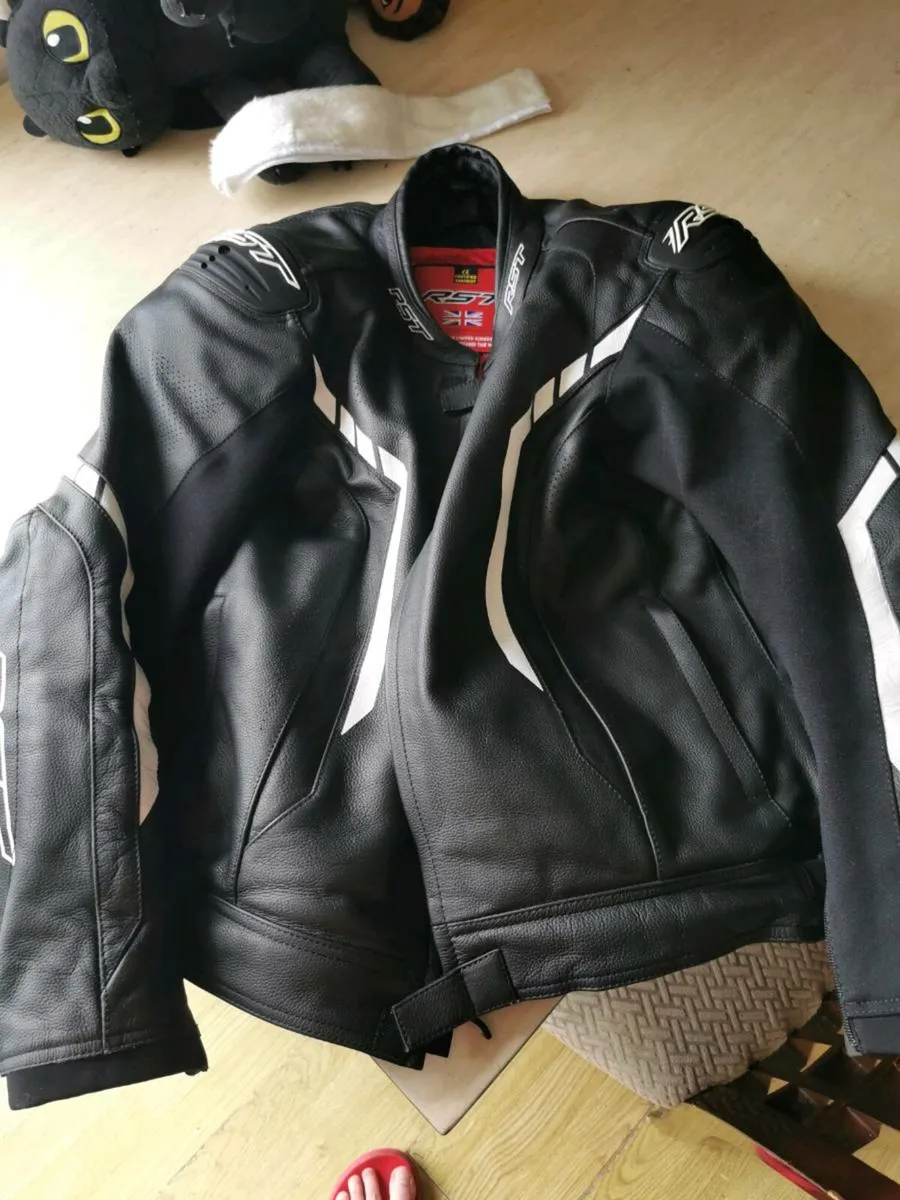 Rst leather 2 piece - Image 1