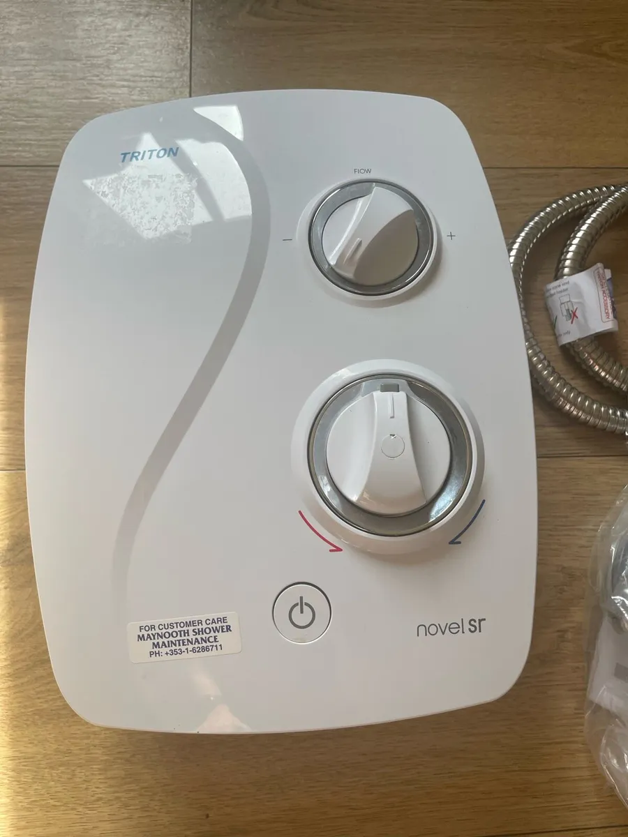 Triton Novel SR Shower - Image 1