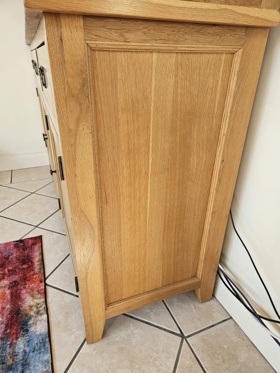 Large Oak Bookcase/display cabinet - Image 4