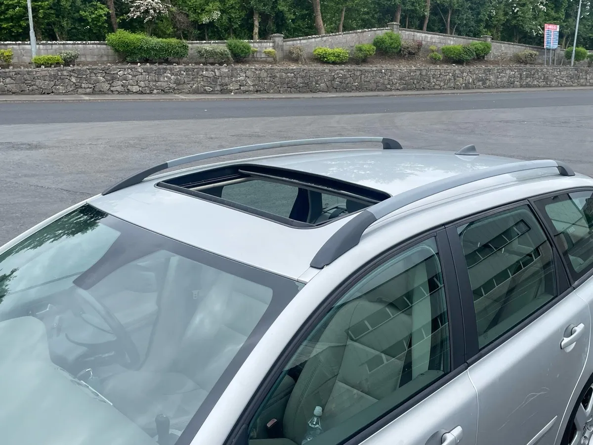 Volvo v50 estate 1.8i ( new NCT today ) - Image 3