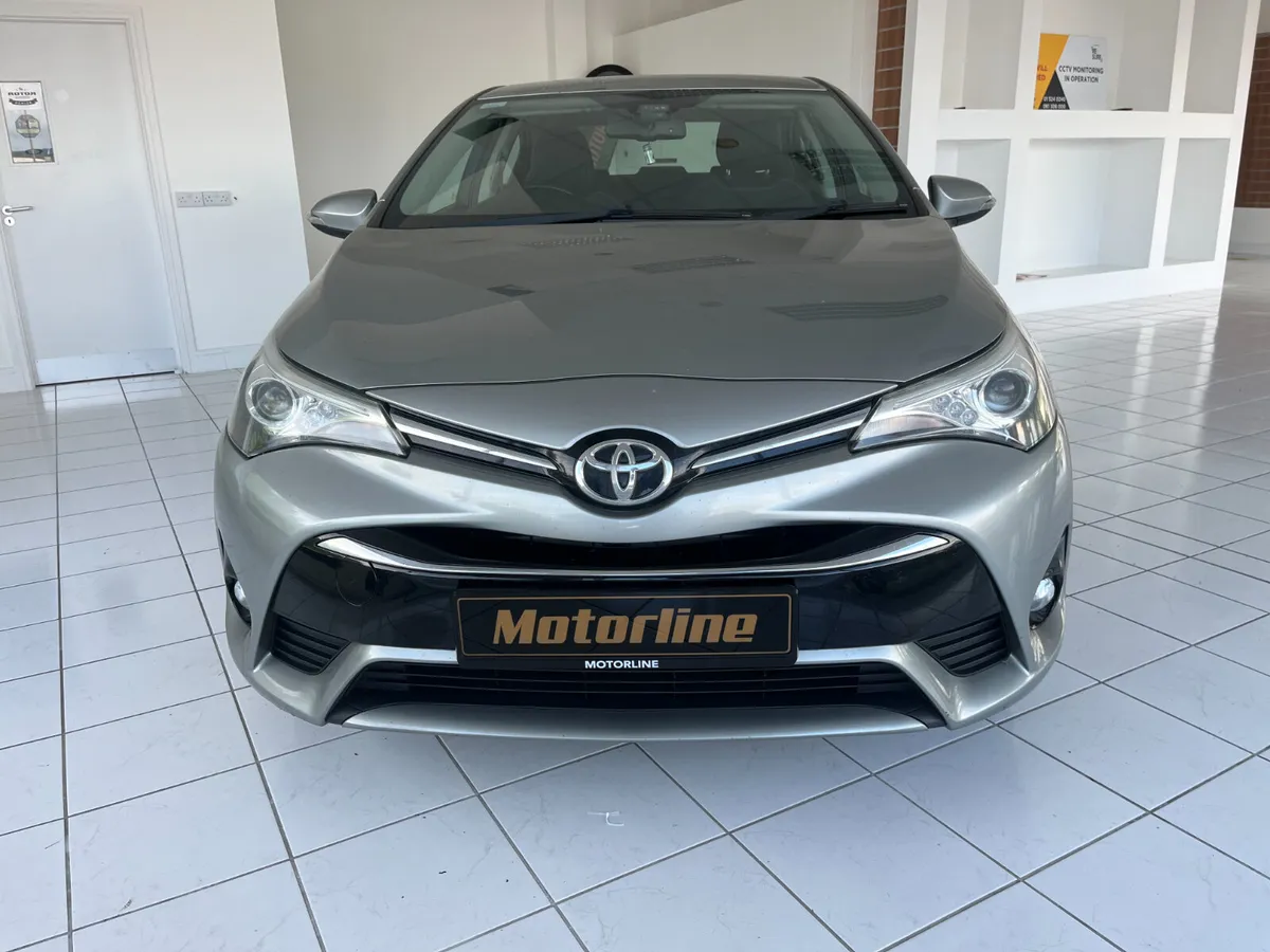 2016 Toyota Avensis Luna - Image 2