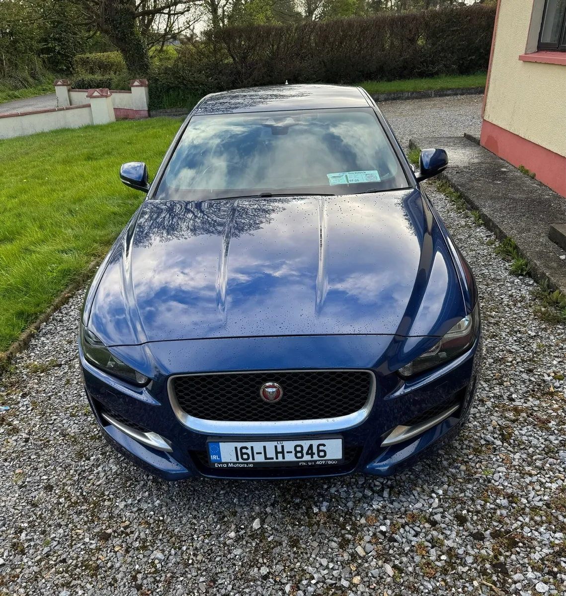 Jaguar XE - Image 1