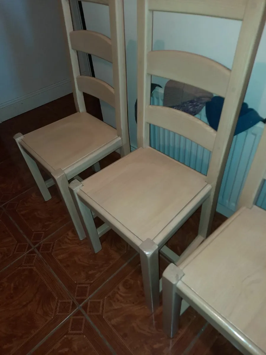 Kitchen chairs - Image 2