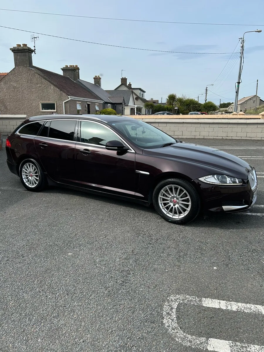 2013 Jaguar XF sportbrake - Image 1