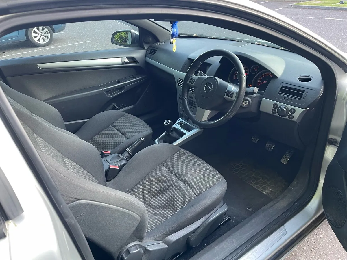 2008 Opel Astra with nct and tax - Image 4