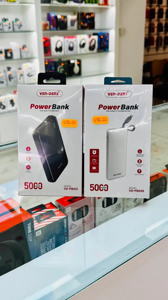 Power Bank 5000mah  (external battery )