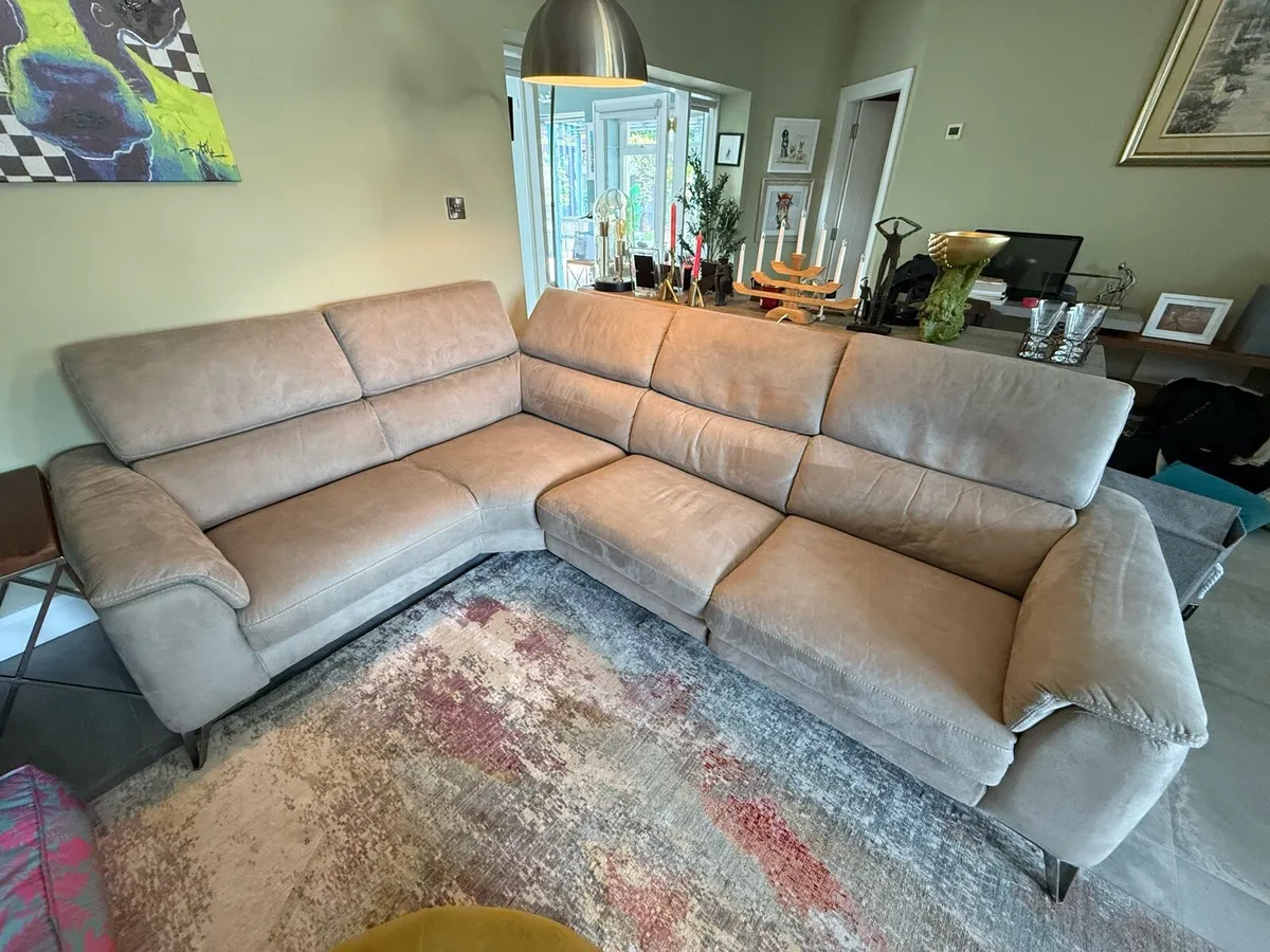 Couch - Image 1
