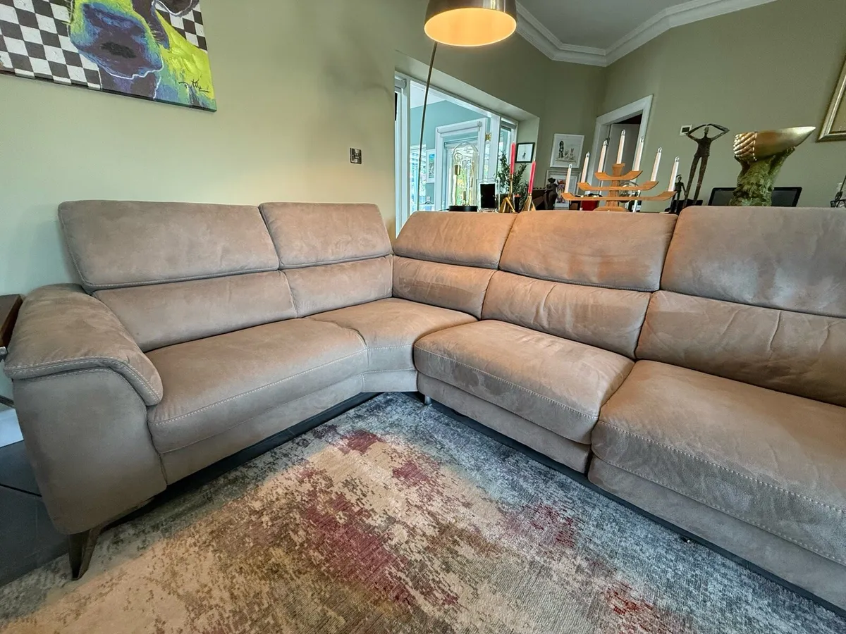 Couch - Image 3