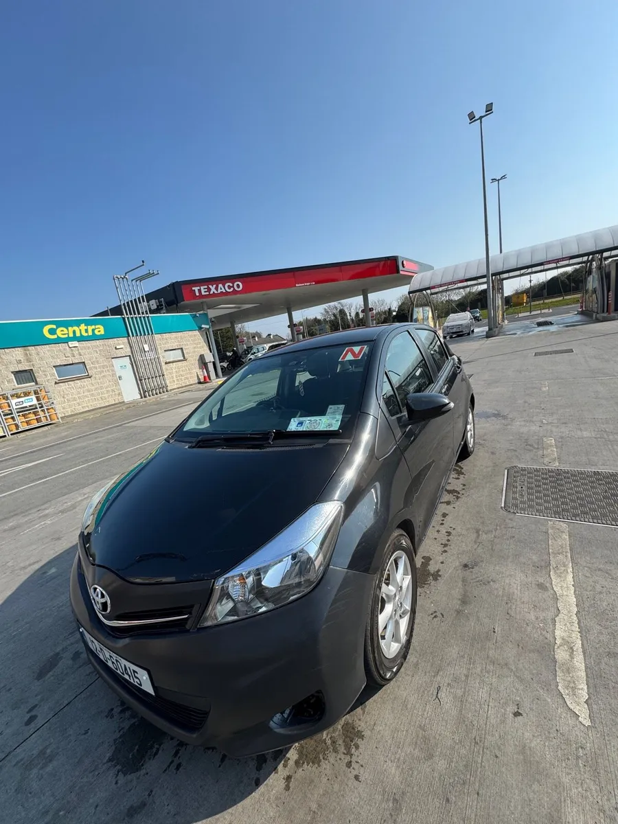 Toyota yaris - Image 2