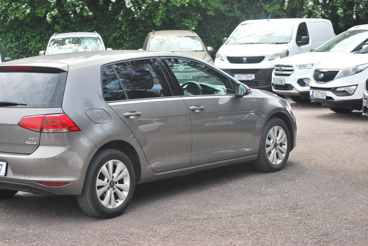 Volkswagen Golf 2015 1.6 TDI Comfortline - Image 4