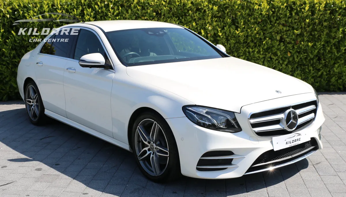 MERCEDES-BENZ E220D AMG AUTO - Image 4