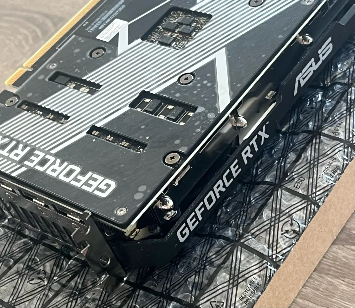 ASUS 12GB RTX 3060 | Excellent Condition - Image 3