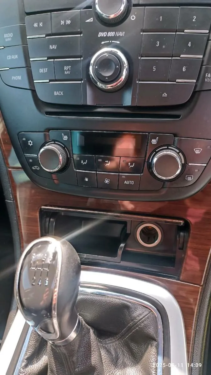 Vauxhall insignia estate elite - Image 3
