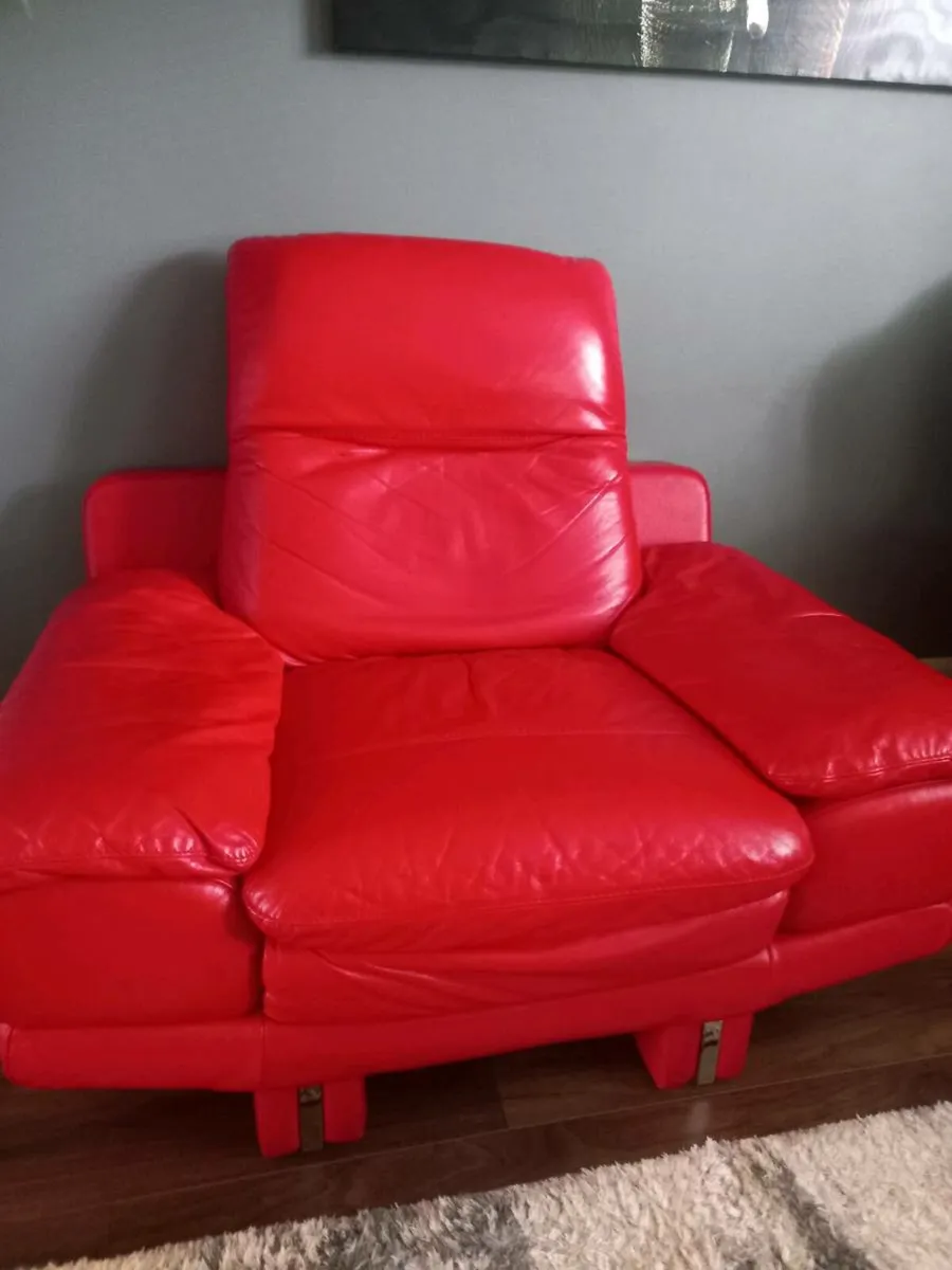 Leather armchair big and beautiful - Image 3
