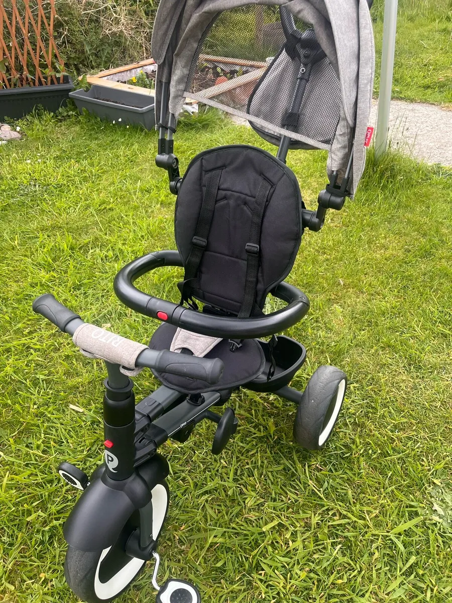 QPlay Folding Trike with rain cover - Image 2